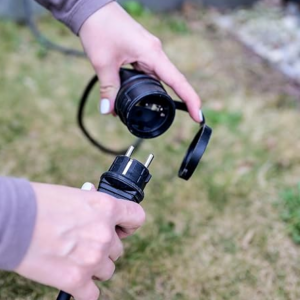 Câble AC supplémentaire 10m noir (option uniquement avec un kit)
